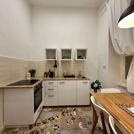 Cozy Studio Flat In The Heart Of Budapest Extérieur photo